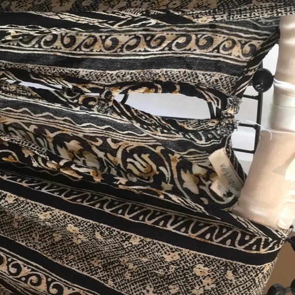 Nice fall romper key hole back plunging front - Picture 3 of 3